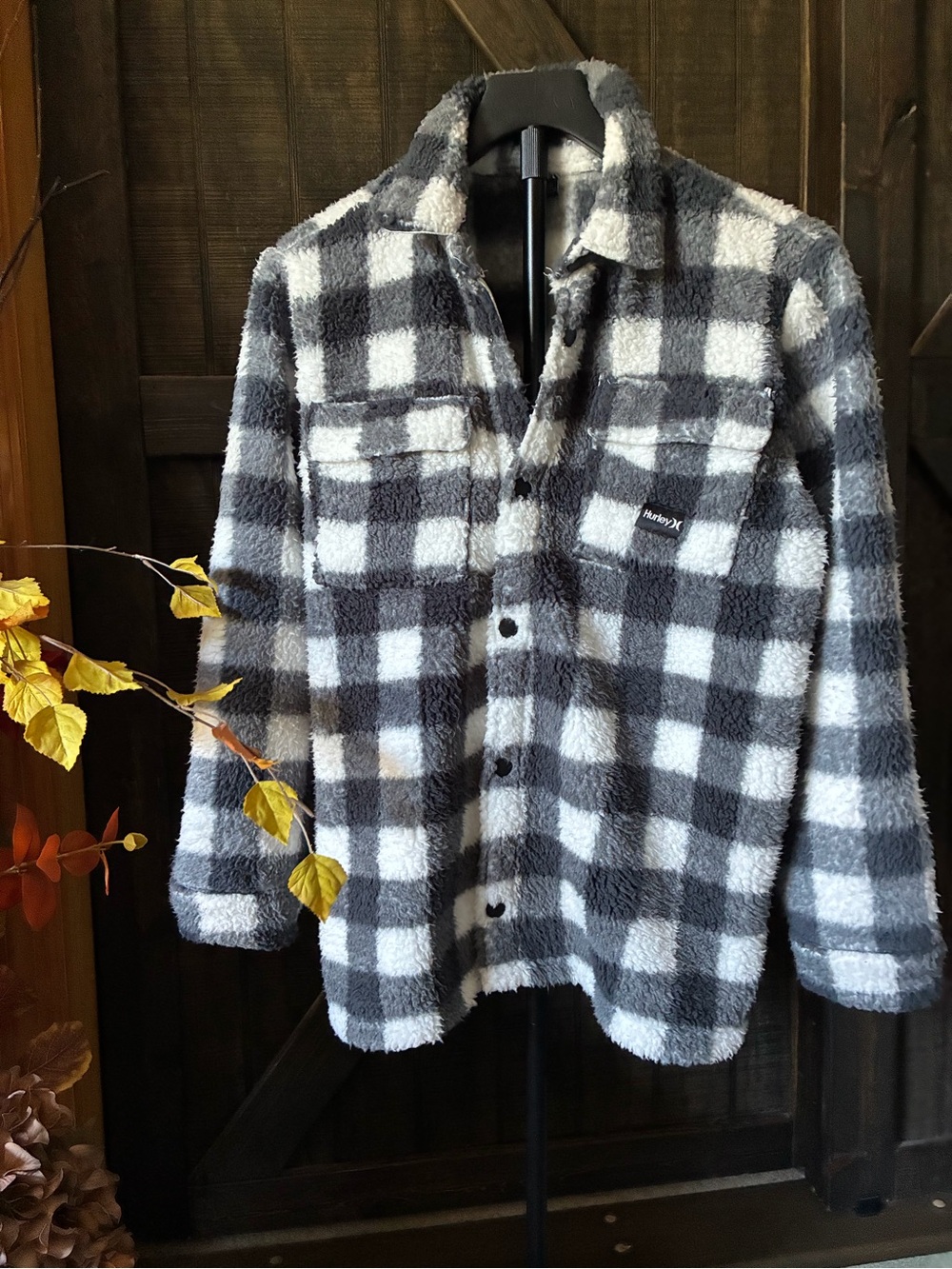 Hurley Black & White Plush Plaid   UNISEX